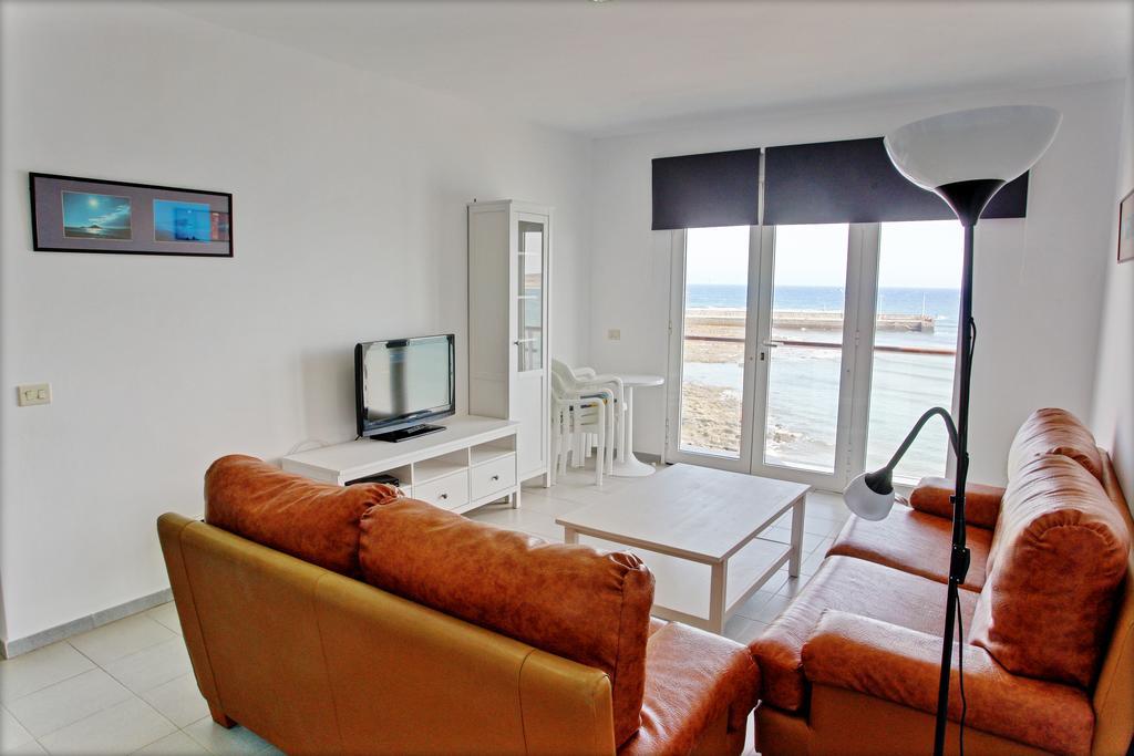 Edificio Playa Chica Apartment El Médano Екстериор снимка